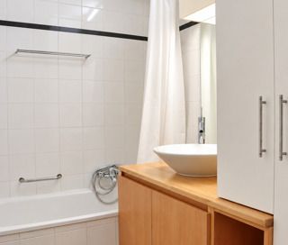 Rez-de-chaussée - à louer - Photo 3