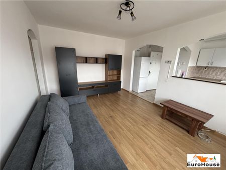 Apartament c 2 camere de inchiriat In Alba Iulia zona Cetate - Photo 4