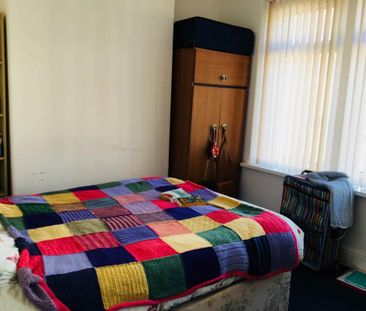 4 bedroom house to rent - Photo 6