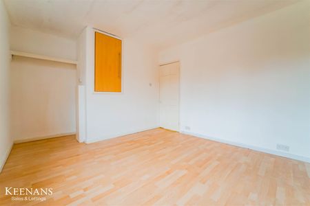 Kent Street, Pendlebury - Photo 4