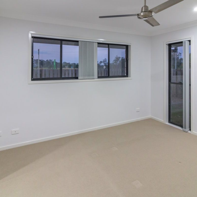 FANTASTIC HOME, EXCELLENT LOCATION! - Photo 1