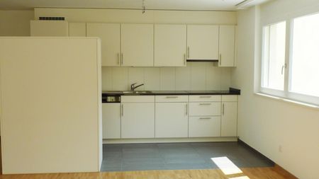 Schöne Wohnung an zentraler Lage - Photo 2