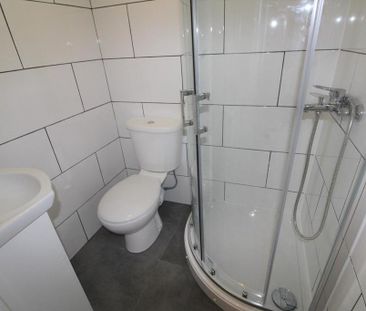 4 bedroom terraced house to rent - Photo 1