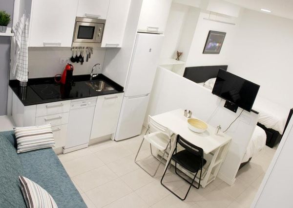 Plaza de Chamberí, Madrid, Community of Madrid 28010