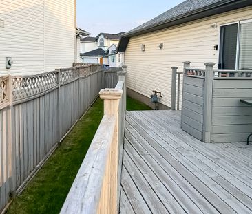 Backs Onto Green Space In Monterey Park – Spacious 4 Level Split Wi... - Photo 5