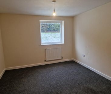 2 bedroom Flat To Let - Photo 5