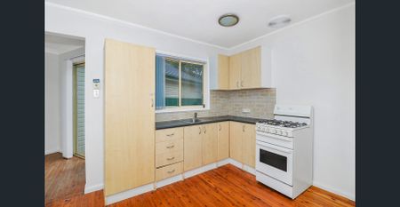 Ideal Home for Growing Families - Photo 4