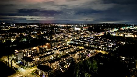 Modern 1 Bedroom Condo With Spectacular Views In Langley - Photo 2