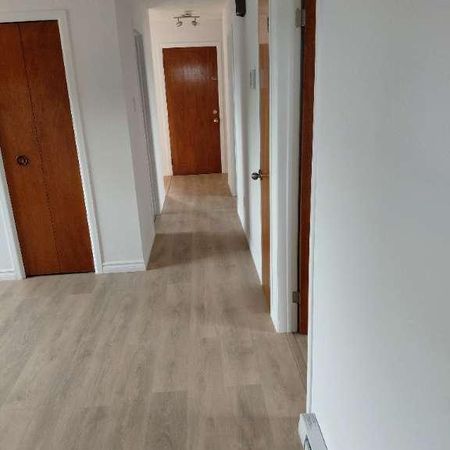 Granby - Logement 5 1/2 location $1300.00/mois - Photo 4
