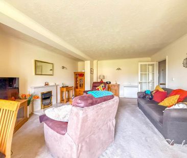 2 bedroom retirement property to rent - Photo 2