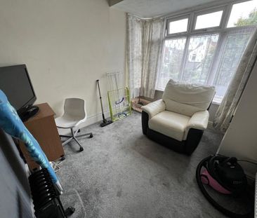 4 bedroom terraced house to rent - Photo 2