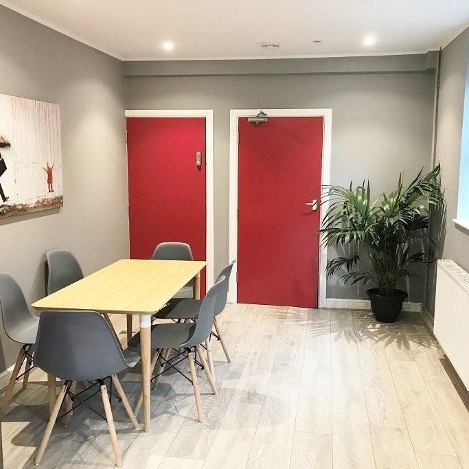 1 bedroom in a house share to rent - Photo 1