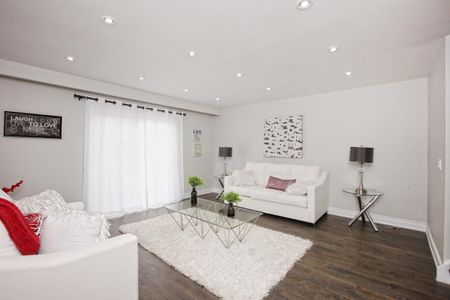 For Lease - 96 Simmons Boulevard, Brampton, Ontario - Photo 3