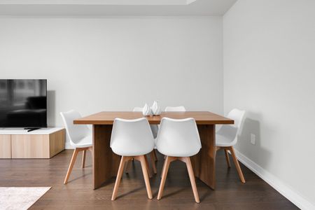 For Lease - 217 Salterton Circle, Vaughan, Ontario - Photo 4