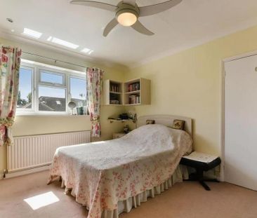 3 bedroom semi-detached house to rent - Photo 5