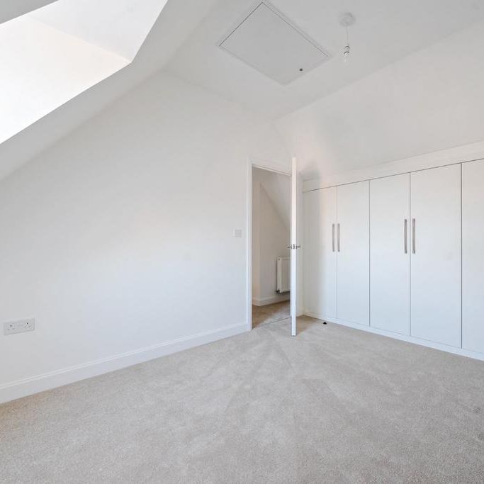 4 bedroom detached house to rent - Photo 1