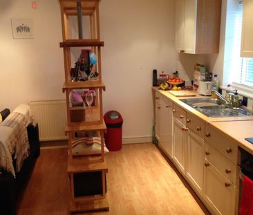 1 Bed Flat, Bottle Cottages, B17 - Photo 4