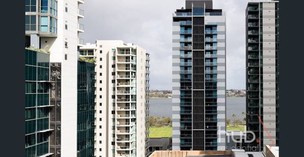 Furnished 3 Bedroom, 2 Bathroom Apartment with River Views - Photo 1