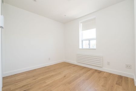110 Oriole Parkway - Photo 5