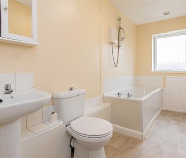 1 bed Flat To Let - Photo 6