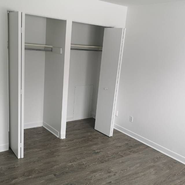 Jardins Sur La Rive II - 5.5 - 12630 Notre-Dame Est, Montréal - Photo 1