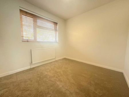 2 bedroom maisonette to rent - Photo 3