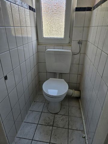 Dreizimmerwohnung mit ca. 60 m² Wohnfläche und Balkon in ruhiger, zentraler Wohnlage - Photo 2