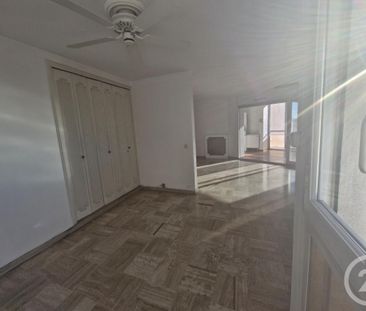 Location Appartement 4 pièces 103m² TOULON 83000 - Photo 5