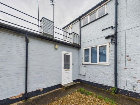 Studio to rent - Photo 5