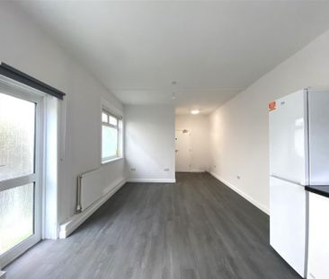 Fishponds Road, Fishponds, Bristol, BS16 3DU - Photo 6