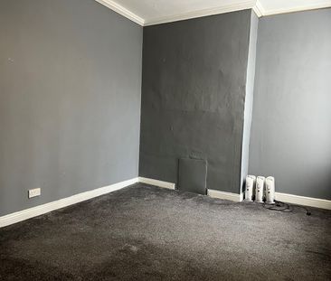 2 Bed Flat, Brunswick Street, LS27 - Photo 1