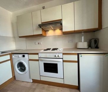 TL Peddie Street, Dundee - Photo 3