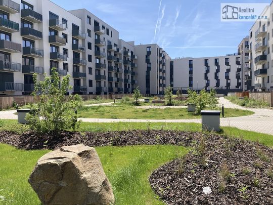 Pronájem bytu 1+kk a garsoniéry 38 m² - Photo 1