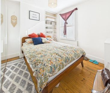 2 bedroom end of terrace house to rent - Photo 5