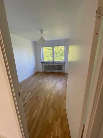 Rönnebergsgatan 18, Öster - Foto 3