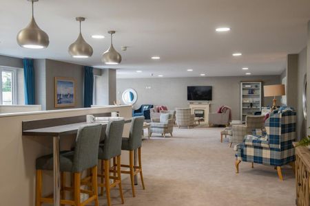 2 bedroom retirement property to rent - Photo 2