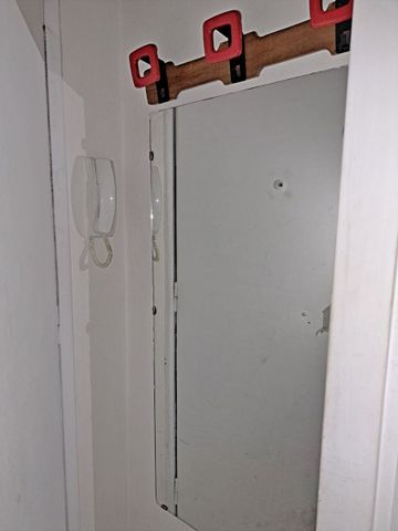 Studio/Γκαρσονιέρα για ενοικίαση Πλατεία Ναυαρίνου (Κέντρο Θεσσαλονίκης) - Photo 2
