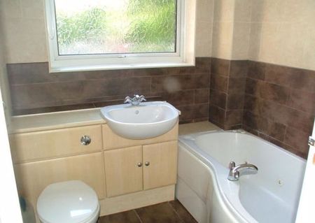 West Cliff Road, Bournemouth - Photo 4