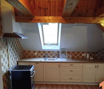 PRENÁJOM - 1-izbový podkrovný byt v centre mesta - Farská ulica, Nitra - Photo 1