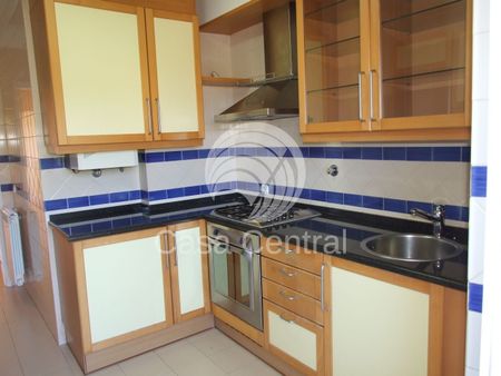 Apartamento T2+1 em Lisboa - Photo 3