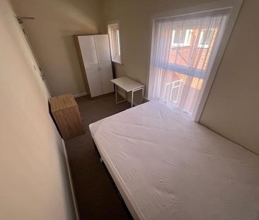 5 bedroom house share to rent - Photo 4