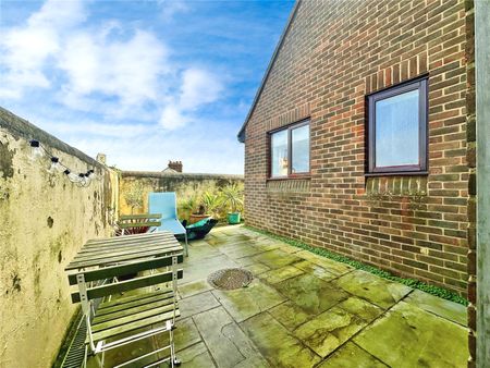 2 bedroom bungalow to rent Barn Stables, De Montfort Road, Lewes, BN7 - Photo 5