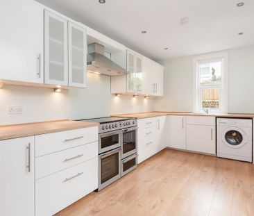 3 bedroom terraced house to rent - Photo 6