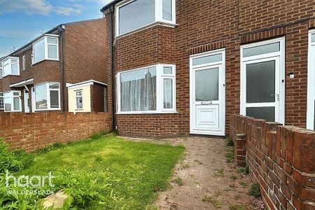 2 bedroom end of terrace house to rent - Photo 4