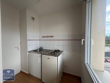Location Appartement 2 pièces 45m² BRIVE LA GAILLARDE 19100 - Photo 3