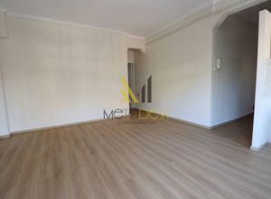 Studio/Γκαρσονιέρα για ενοικίαση - Συκιές, - Photo 1
