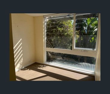 1/37A Canterbury Rd, Toorak, Vic 3142 - Photo 5