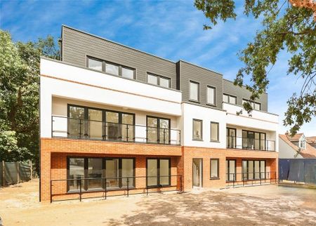 2 bedroom flat to rent - Photo 2