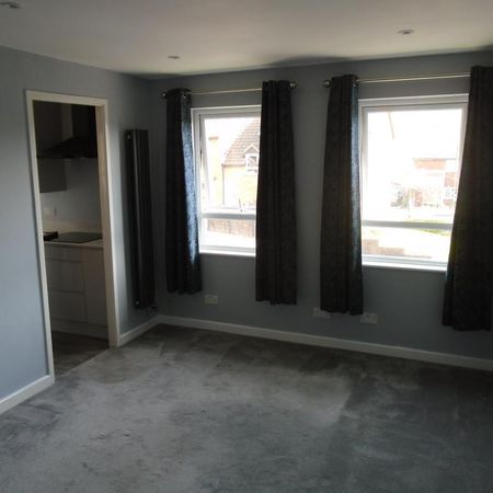 Studio to rent - Photo 3