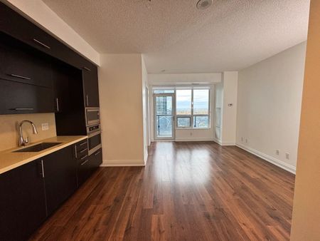 For Lease - 5 Sheppard Avenue Unit# 2118, Toronto, Ontario - Photo 2